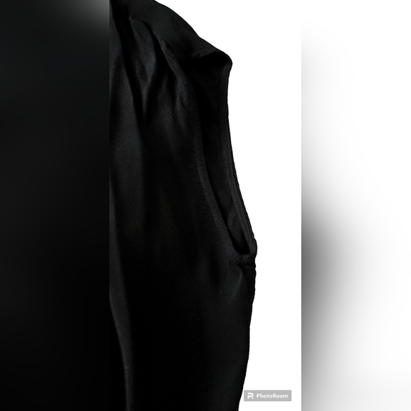 Loft sleeveless black top - Picture 3 of 4